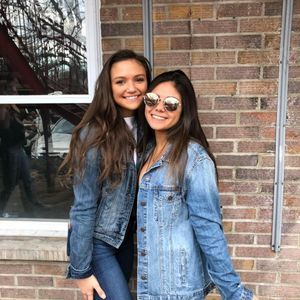 Meet your Posher, Danielle